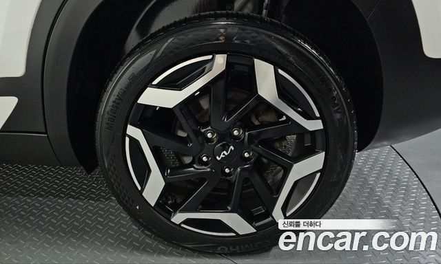 Kia Seltos Gasoline 1.6 Turbo 2WD Signature 2023 — фото 21