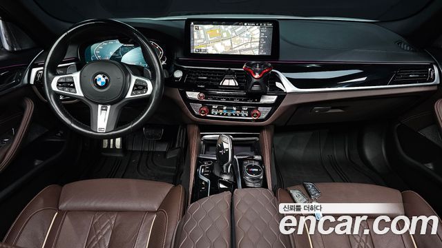 BMW 5 Series (G30) M550i xDrive 2023 — фото 7