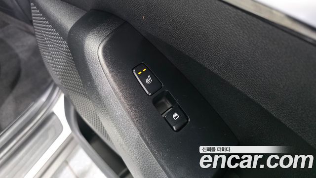 Kia Seltos Gasoline 1.6 Turbo 2WD Signature 2022 — фото 19