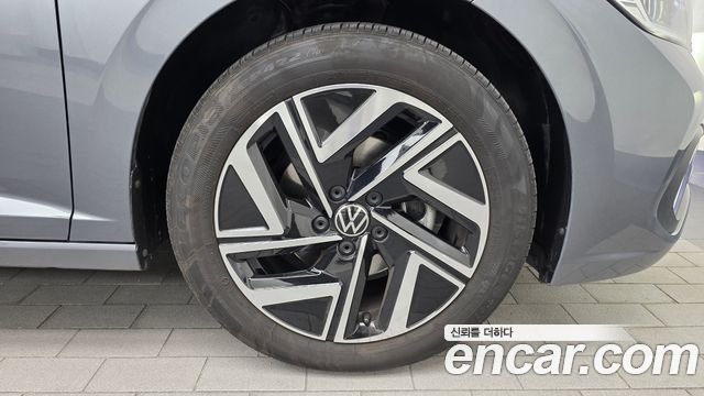 Volkswagen Jetta (VII) 1.5 TSI Prestige 2023 — фото 21