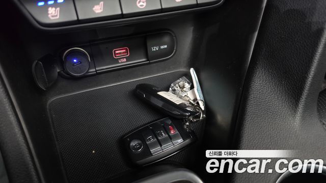 Kia Sportage The Bold Diesel 2.0 2WD Inteligent 2019 — фото 15