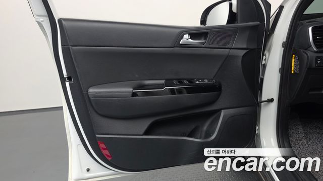 Kia Sportage The Bold Diesel 2.0 2WD Inteligent 2019 — фото 24