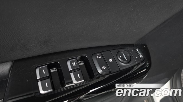 Kia Sportage The Bold Diesel 2.0 2WD Inteligent 2019 — фото 33