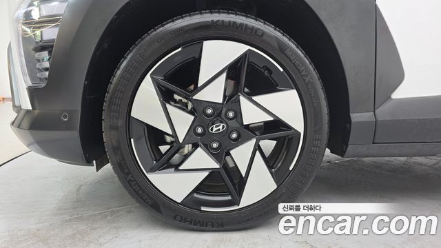 Hyundai Kona (SX2) Gasoline 1.6 Turbo 4WD Inspiration 2025 — фото 5