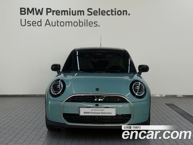 MINI Cooper S (IV) 5 Door Favoured 2026 — фото 2