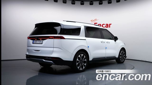 Kia Carnival (IV) Gasoline 9-Seater Prestige 2023 — фото 2