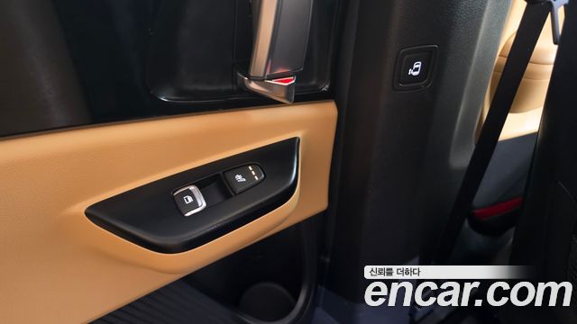 Kia Carnival (IV) Gasoline 9-Seater Prestige 2023 — фото 17
