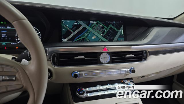 Genesis G90 3.8 AWD Prestige 2019 — фото 12