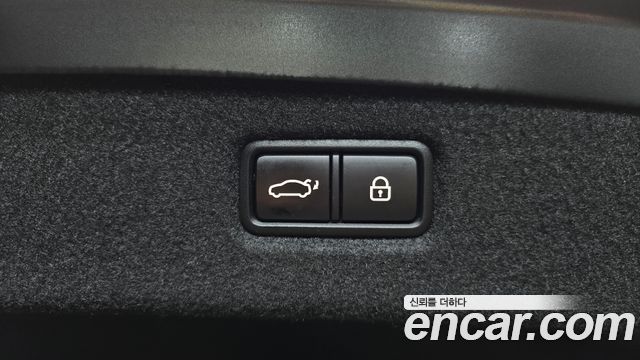 Genesis G90 3.8 AWD Prestige 2019 — фото 16