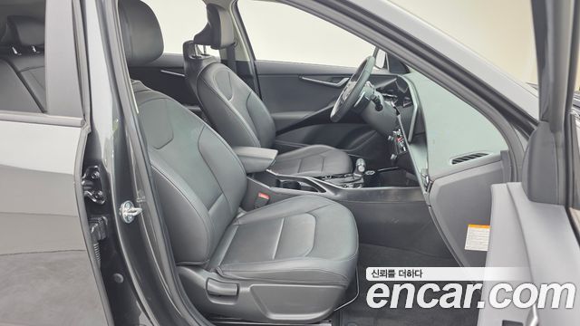 Kia Niro Trendy 2024 — фото 11