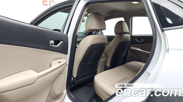 Hyundai Kona 1.6 Turbo 2WD Modern Tech 2019 — фото 11