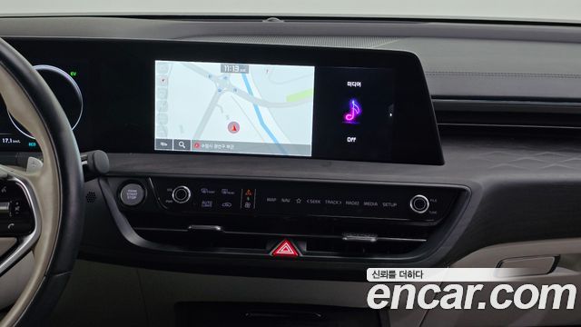 Kia K8 Hybrid Signature 2022 — фото 14