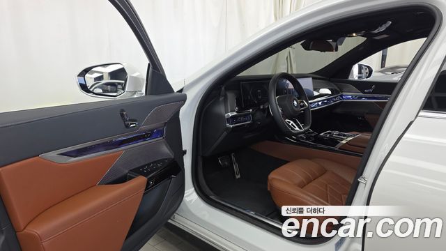 BMW 7 Series (G70) 740i xDrive M Sport 2025 — фото 10