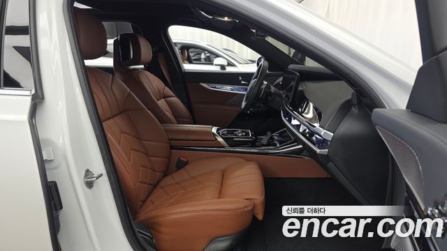 BMW 7 Series (G70) 740i xDrive M Sport 2025 — фото 11