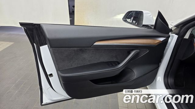 Tesla Model 3 Long Range AWD 2021 — фото 30