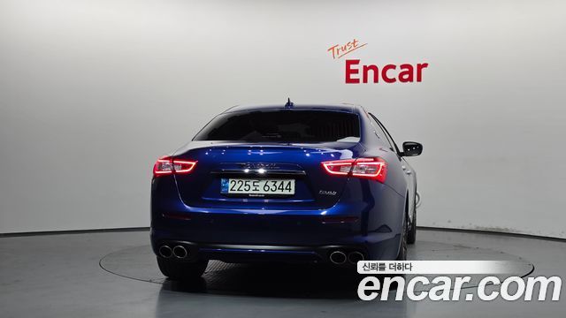 Maserati Ghibli 3.0 GranLusso 3rd 2021 — фото 4