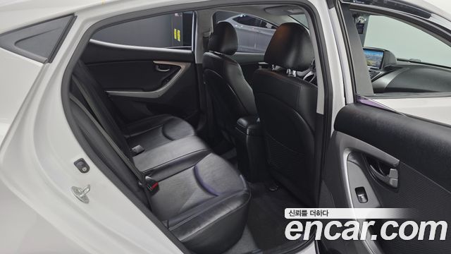 Hyundai Avante (MD) LPI M16 Style 2014 — фото 15