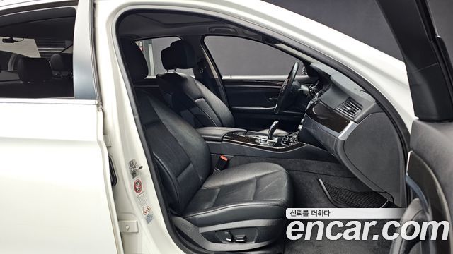 BMW 5 Series (F10) 520d 2011 — фото 11