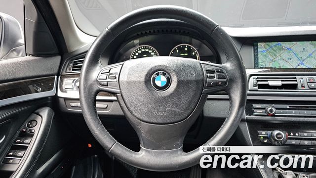 BMW 5 Series (F10) 520d 2011 — фото 13