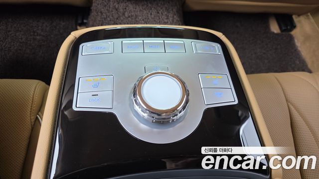 Genesis G80 (RG3) Gasoline 2.5 Turbo AWD 2025 — фото 19