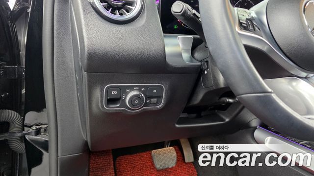 Mercedes-Benz GLB-Class (X247) GLB200 d 2024 — фото 20