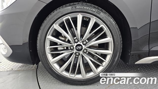 Hyundai Grandeur (IG) 3.0 Exclusive Special 2019 — фото 5