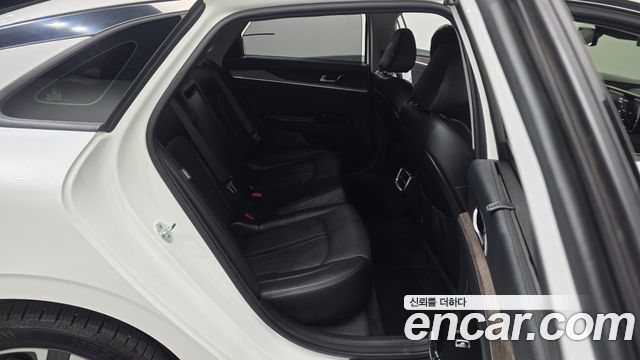 Kia K5 (III) 2.0 Signature 2020 — фото 16