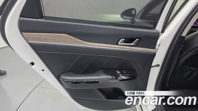 Kia K5 (III) 2.0 Signature 2020 — фото 31