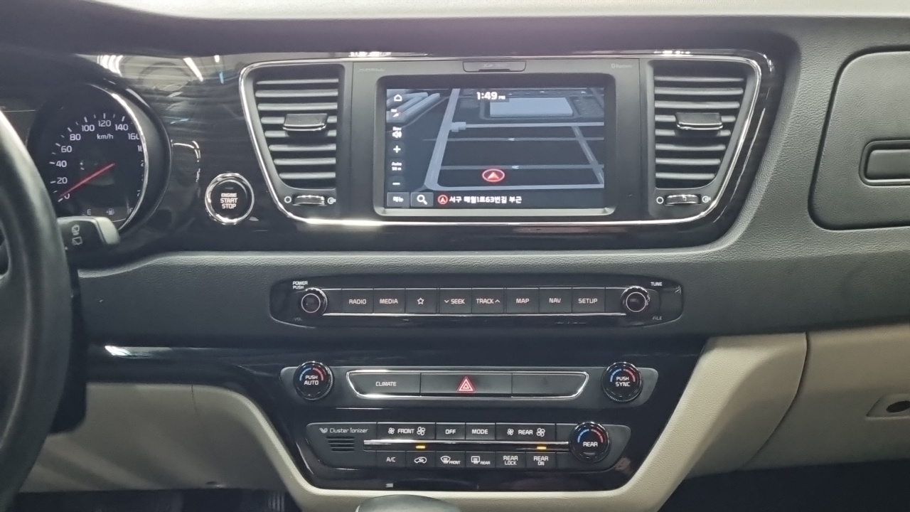 Kia Carnival 9-Seater Noblesse Special 2019 — фото 10