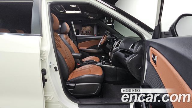 KG Mobility (SsangYong) Tivoli Armor Gear Edition 2WD 2018 — фото 12