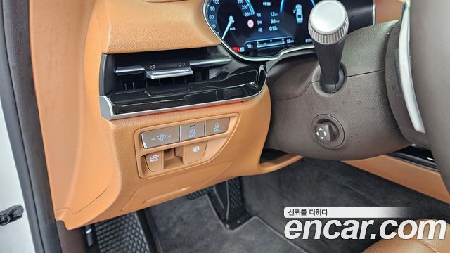 Genesis G80 (RG3) Gasoline 2.5 Turbo AWD 2024 — фото 28