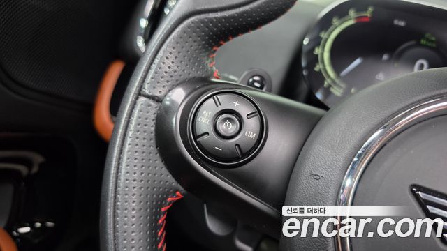 MINI Cooper S Countryman ALL4 2nd 2021 — фото 19