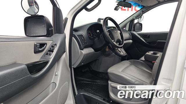 Hyundai Grand Starex 12-Seater Wagon CVX Deluxe 2013 — фото 10