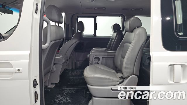 Hyundai Grand Starex 12-Seater Wagon CVX Deluxe 2013 — фото 11