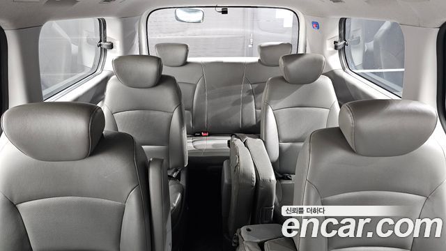 Hyundai Grand Starex 12-Seater Wagon CVX Deluxe 2013 — фото 12