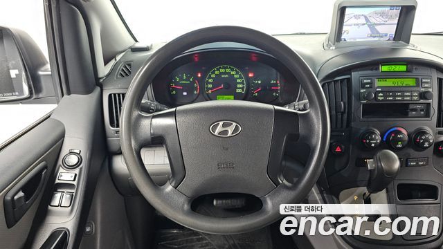 Hyundai Grand Starex 12-Seater Wagon CVX Deluxe 2013 — фото 15