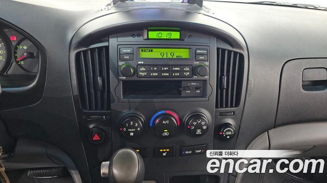 Hyundai Grand Starex 12-Seater Wagon CVX Deluxe 2013 — фото 16