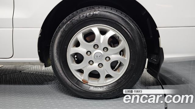 Hyundai Grand Starex 12-Seater Wagon CVX Deluxe 2013 — фото 21