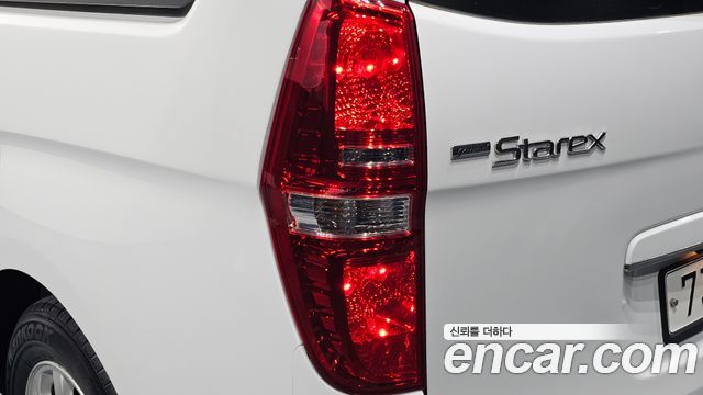 Hyundai Grand Starex 12-Seater Wagon CVX Deluxe 2013 — фото 23