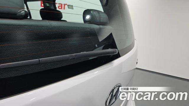 Hyundai Grand Starex 12-Seater Wagon CVX Deluxe 2013 — фото 32