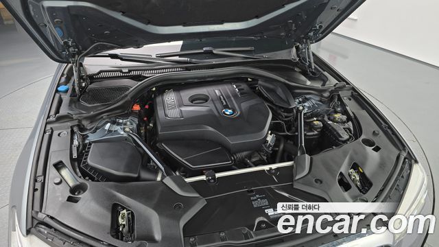BMW 5 Series (G30) 530i xDrive M Sport Package Plus 2017 — фото 6