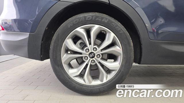 Hyundai Santa Fe (DM) Diesel(e-VGT) 2.0 2WD Premium 2015 — фото 5