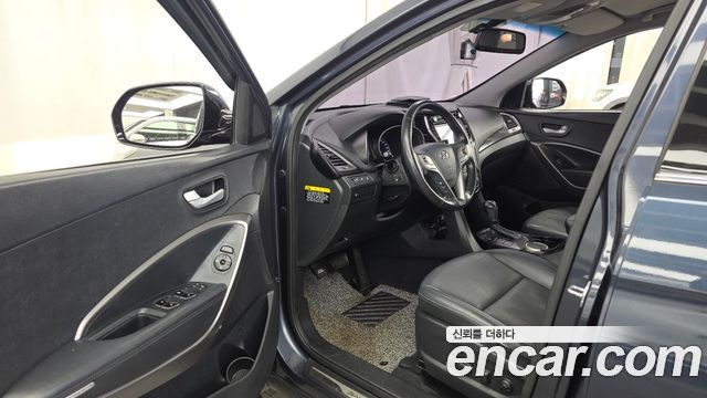Hyundai Santa Fe (DM) Diesel(e-VGT) 2.0 2WD Premium 2015 — фото 10