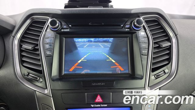 Hyundai Santa Fe (DM) Diesel(e-VGT) 2.0 2WD Premium 2015 — фото 15