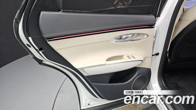 Genesis GV70 2.5T Gasoline AWD 2025 — фото 25