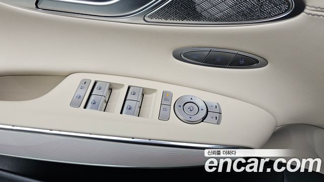 Genesis GV70 2.5T Gasoline AWD 2025 — фото 27