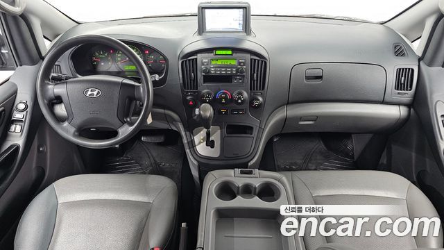 Hyundai Grand Starex 12-Seater Wagon CVX Deluxe 2013 — фото 7