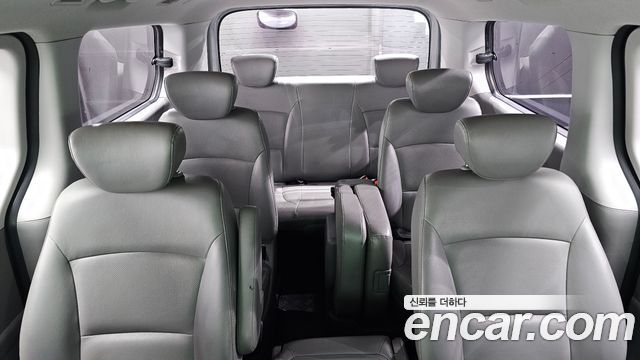 Hyundai Grand Starex 12-Seater Wagon CVX Deluxe 2013 — фото 12