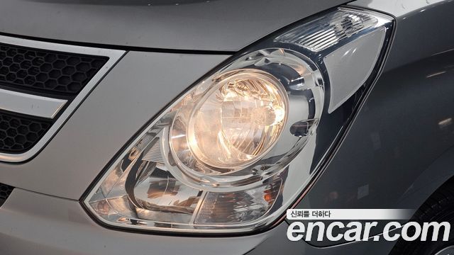 Hyundai Grand Starex 12-Seater Wagon CVX Deluxe 2013 — фото 22