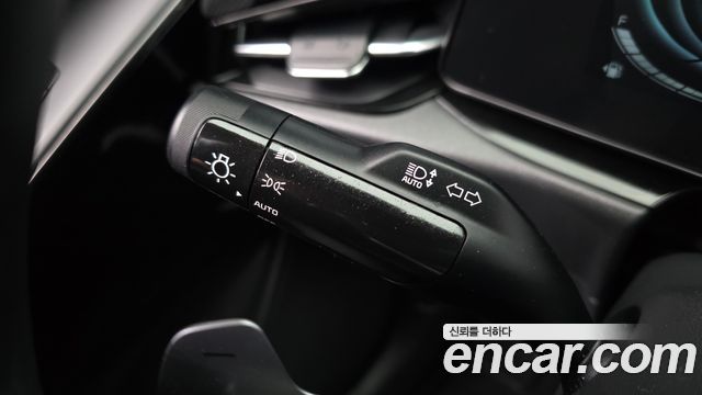 Kia Niro Prestige 2023 — фото 19